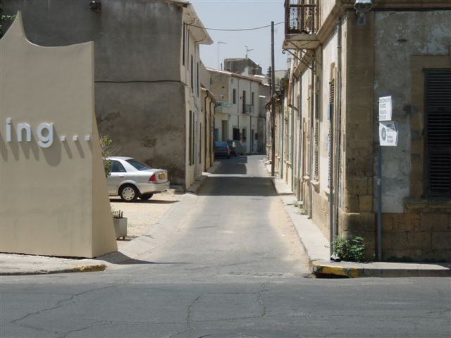 Græsk gade i den gamle del af Nicosia.                         